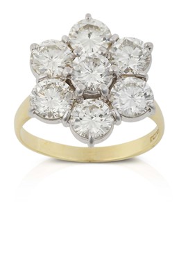 Lot 2302 - An 18 Carat Gold Diamond Cluster Ring