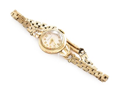 Lot 35 - A lady's 9 carat gold Jaeger LeCoultre wristwatch