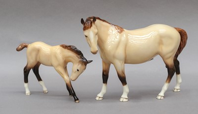 Lot 1146 - Beswick Mare (facing left) and Foal (large, head down)