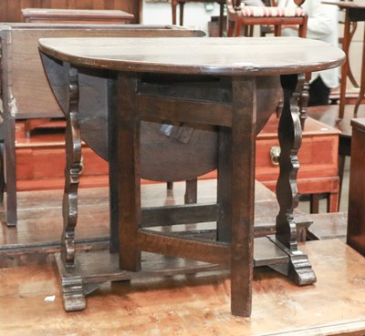 Lot 1251 - An Early 18th Century Oak Gateleg Table of...