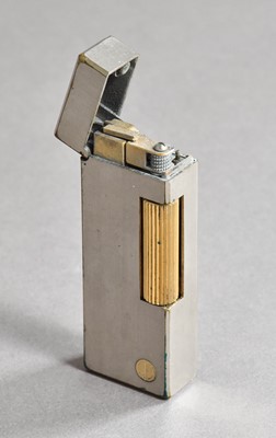 Lot 29 - A Dunhill Lighter, oblong and with gilt...