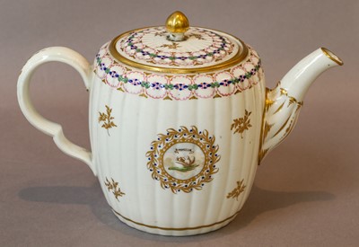 Lot 199 - A Caughley fluted teapot and cover, circa 1780,...