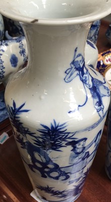 Lot 285 - A pair of Chinese blue and white vases, Kangxi...
