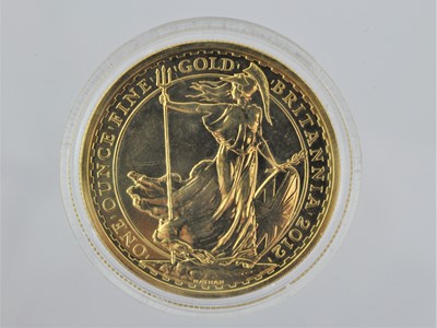 Lot 364 - Elizabeth II, Gold £100 (1oz) Britannia 2012,...