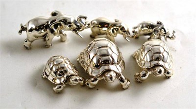 Lot 185 - A set of three silver turtles and three silver elephants (all stamped 925)