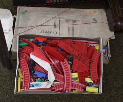 Lot 289 - A quantity of plastic Meccano in two boxes
