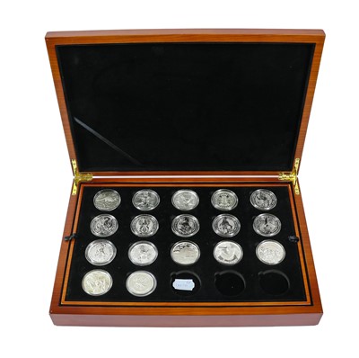 Lot 214 - 16 x Silver 2oz Bullion Coins, including:...
