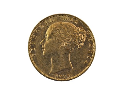 Lot 258 - Victoria, Sovereign 1873, obv. young head left,...