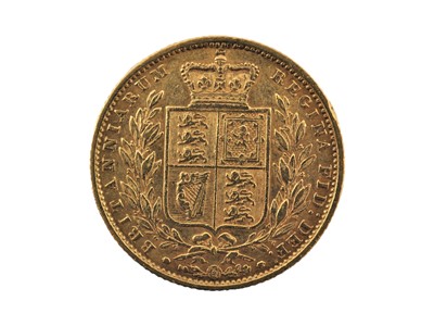 Lot 243 - Victoria, Sovereign 1853, obv. young head left,...