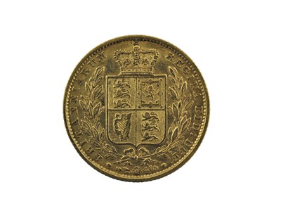 Lot 240 - Victoria, Sovereign 1850, obv. young head left,...