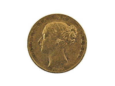 Lot 235 - Victoria, Sovereign 1845, obv. young head left,...
