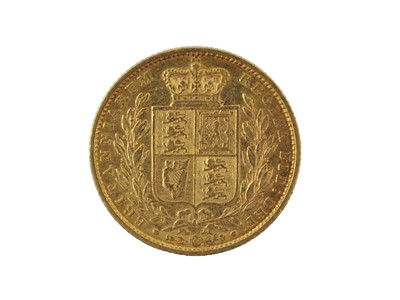 Lot 241 - Victoria, Sovereign 1851, obv. young head left,...