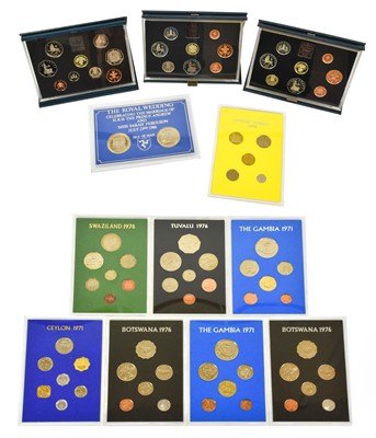 Lot 446 - 12 x British and Foreign Specimen Sets,...