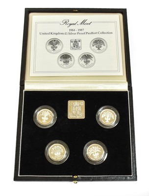 Lot 123 - UK £1 Silver Proof Piedfort Collection...