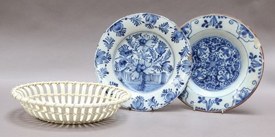 Lot 175 - Two 18th century Delft plates, each 23.5cm...