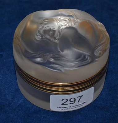 Lot 297 - A modern Lalique glass trinket box