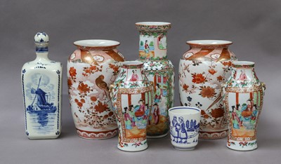 Lot 205 - A group of Cantonese and Kutani vases