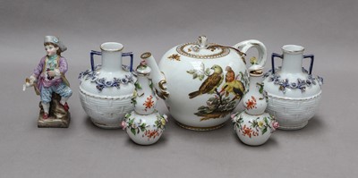 Lot 162 - A Marcolini teapot and cover, and other...