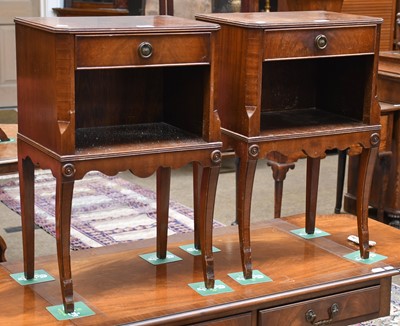 Lot 1290 - A pair of reproduction mahogany bedside tables,...