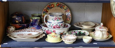 Lot 109 - A collection of assorted Maling pottery...