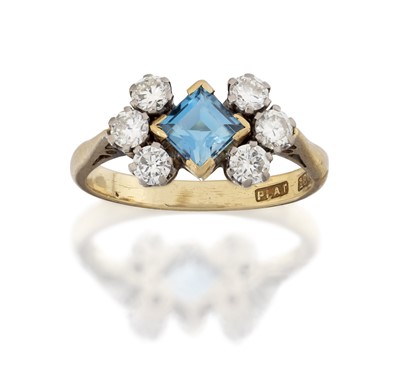 Lot 2072 - An Aquamarine and Diamond Ring