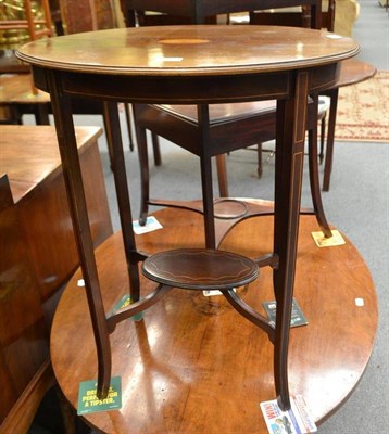 Lot 421 - Inlaid oval occasional table