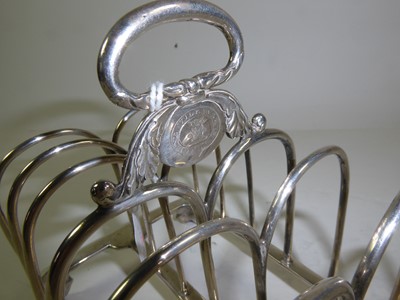 Lot 2083 - A George IV Silver Toastrack