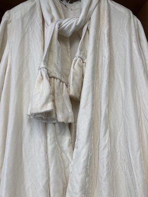 Lot 2051 - Circa 1930-40s Luxurious White Silk Velvet...