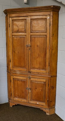 Lot 1289 - A George III pine floor standing corner...