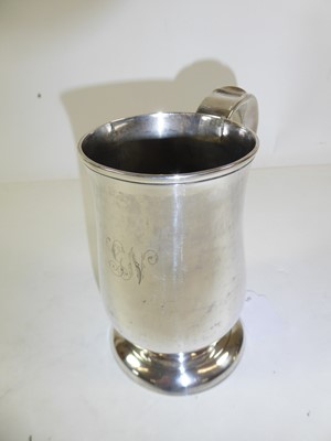 Lot 2015 - A George III Provincial Silver Mug