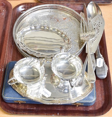 Lot 14 - Group of silver plated items including a...