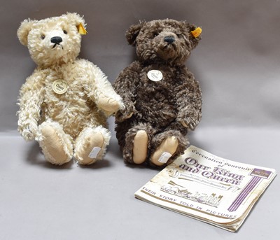 Lot 229 - Two Steiff 1920 Classic Teddy Bears, together...