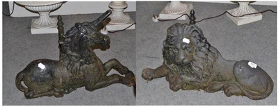 Lot 622 - Lion and unicorn foot scrapers/andirons