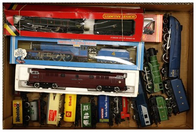 Lot 162 - Various OO Gauge Locomotives And Rolling Stock