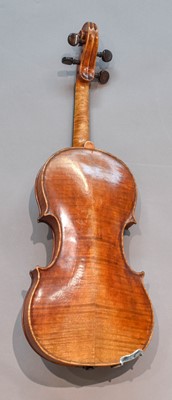 Lot 70 - Violin