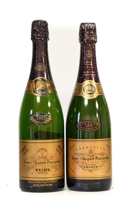 Lot 5025 - Veuve Clicquot 1973 Vintage Champagne (one...