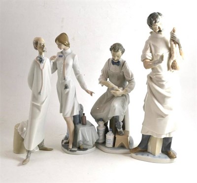 Lot 78 - Four medical themed Lladro figures