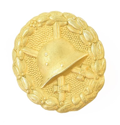 Lot 2277 - A First World War German Wound Badge, gold...