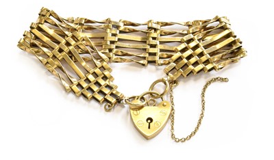 Lot 202 - A 9 carat gold gate link bracelet, length 18.7cm