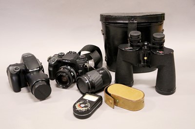 Lot 313 - Minolta Cameras