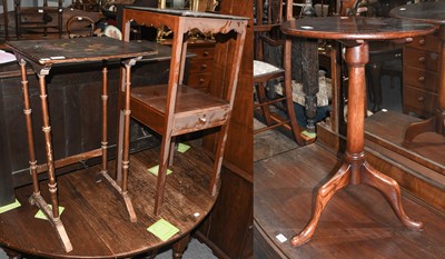 Lot 1121 - An oak centre pedestal tripod table, 44cm...