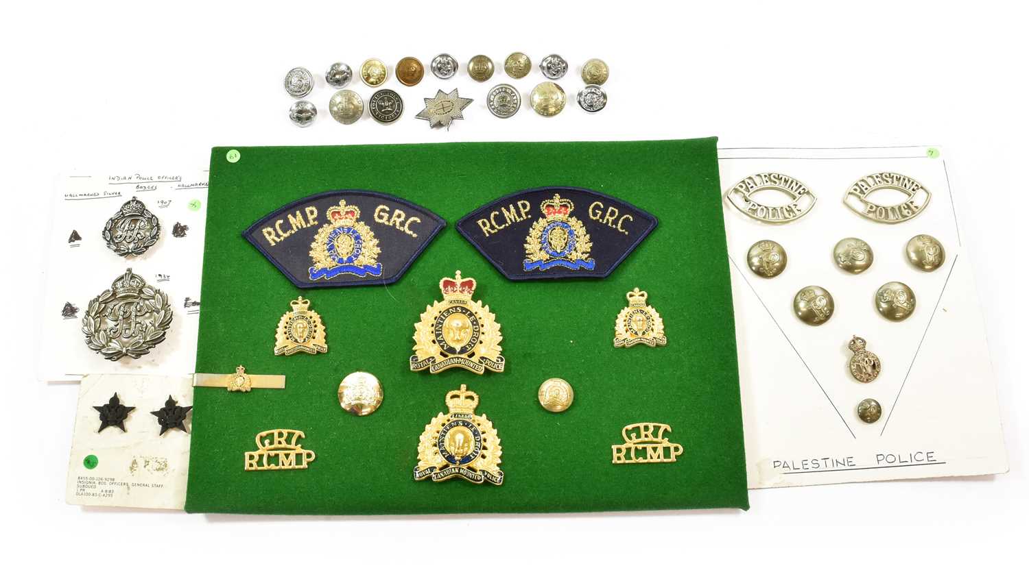 Lot 2100 - An Indian Police Silver Cap Badge, with King's...