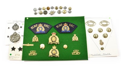 Lot 2100 - An Indian Police Silver Cap Badge, with King's...