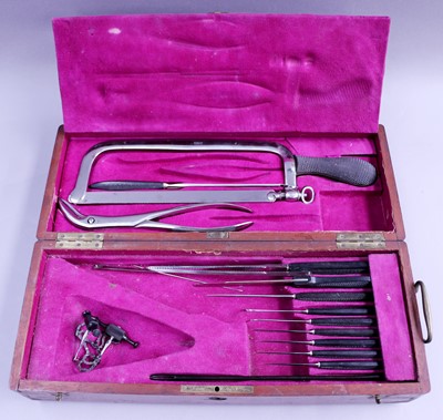 Lot 251 - Charriere A Paris Surgeons Set