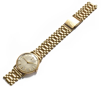 Lot 427 - A Gents 9 Carat Gold Omega Wristwatch, with...