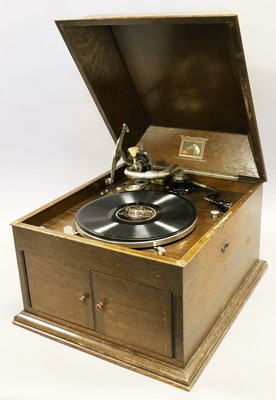 Lot 186 - HMV Model 109 Table Grand Gramophone