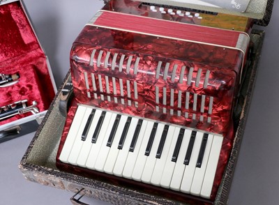 Lot 149 - Accordion Lyra