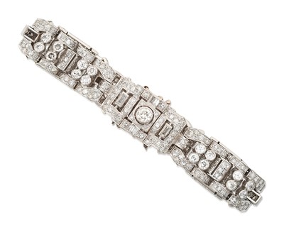 Lot 2332 - An Art Deco Diamond Bracelet