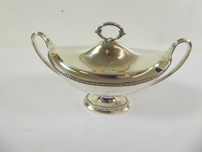Lot 2025 - A Pair of George III Silver Sauce-Tureens and Covers