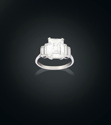 Lot 2349 - A Diamond Ring